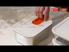 Diseñado para una vida ocupada: un contenedor fácil de desbloquear con una sola mano.