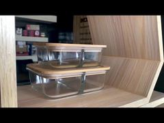 Contenedor de vidrio para alimentos con divisor y tapa de bambú