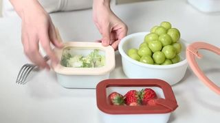 Контейнер для еды из опалового белого стекла со стеклянной крышкой